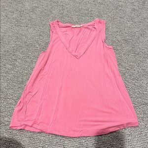 We The Free Pink V-Neck Top
Excellent condition